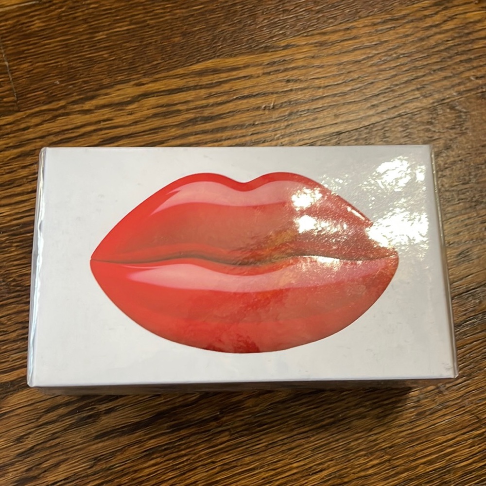 kkw fragrance pink lips